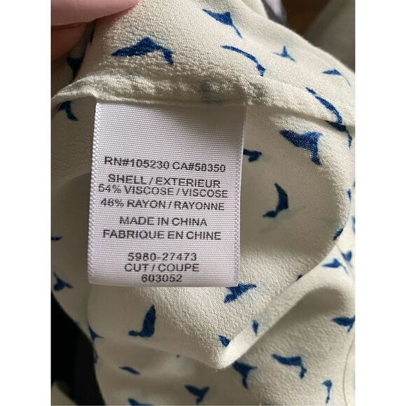 Joie XS cream short sleeve blouse with blue birds - Picture 5 of 5